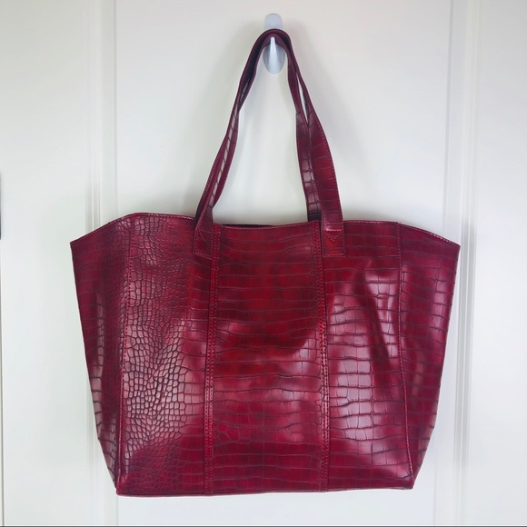 Neiman Marcus Handbags - ☀️Neiman Marcus red croc tote bag ☀️